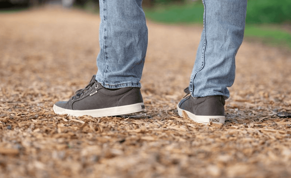 Men's Guide on Wearing & Styling Canvas Shoes