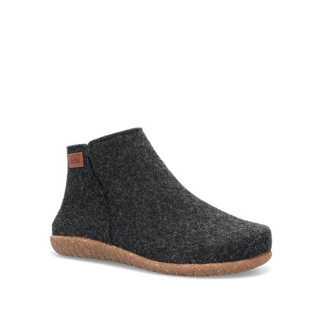 Hero Image of Good Wool Black Size 38