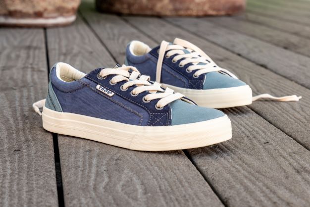 The Difference Between Medium And Wide Shoes