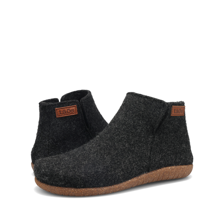 Pair Image of Good Wool Black 38