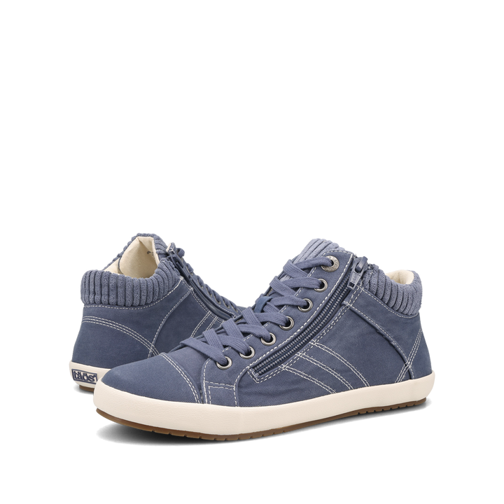 Pair Image of Startup Indigo Distressed 6