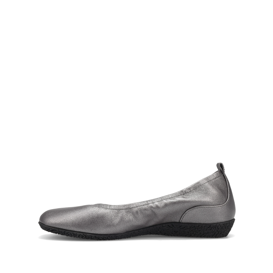 Instep Image of Chit Chat Pewter Size 9