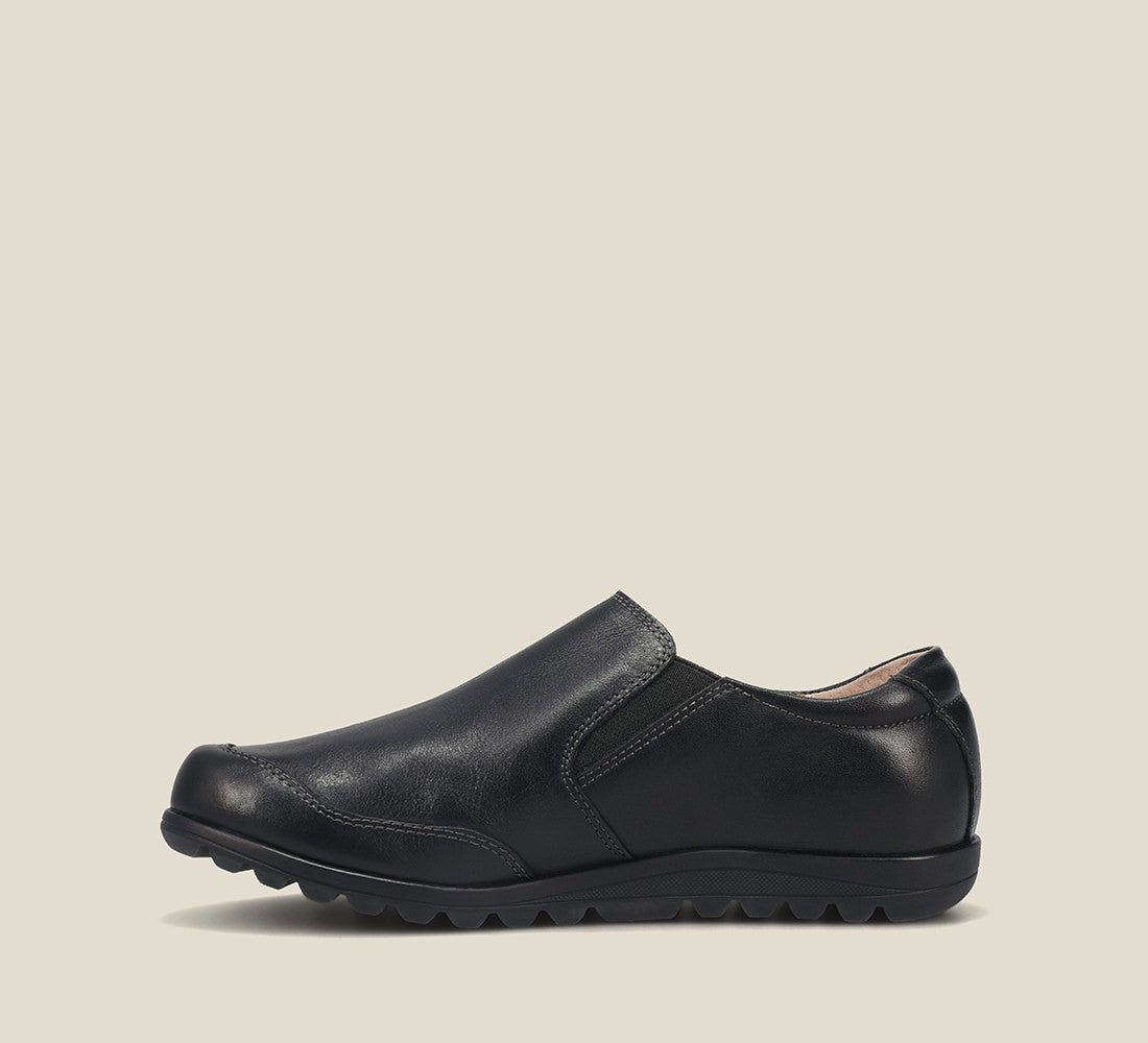 Outsole image of Blend Black Casual leather step-in shoe with medial gore & bungie closures & a removable footbed.