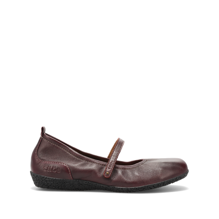 Outside image of Babble Merlot 6