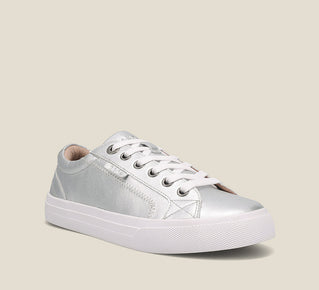 Load image into Gallery viewer, Hero image of Taos Footwear Plim Soul Lux Silver Size 10

