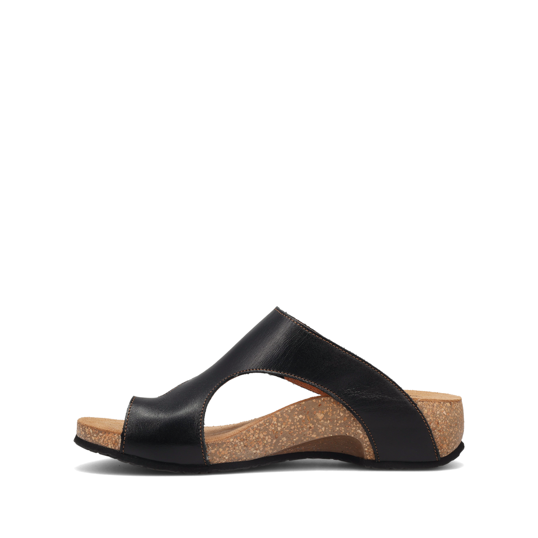 Side angle image of Taos Footwear Loop Black Size 36