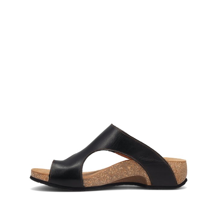 Side angle image of Taos Footwear Loop Black Size 36