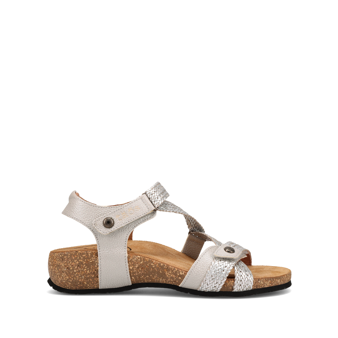 Outside Image of Trulie Silver 42