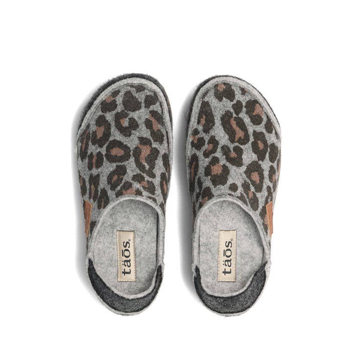 Top down image of Taos Footwear Convertawool Charcoal Leopard Wool Size 36