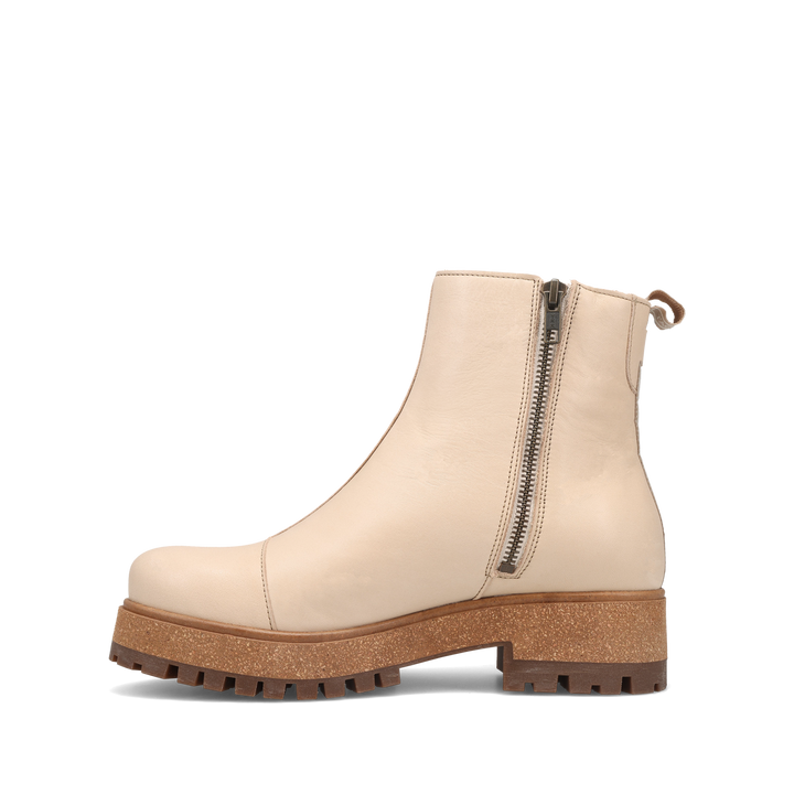 Instep Image of Downtown Ivory Size 39