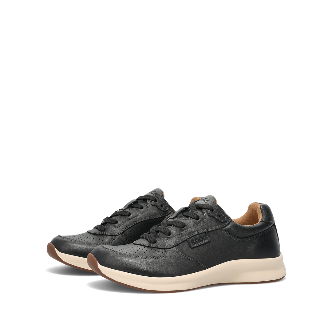 Pair shot image of Delta Black Size 6