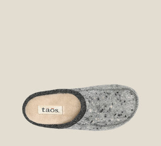 Load image into Gallery viewer, &quot;Side image of Woollery Navy Two-tone wool slip on clog with cork detail
