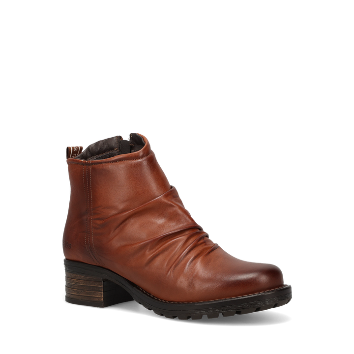 Hero Image of Ravelle Cognac Size 37