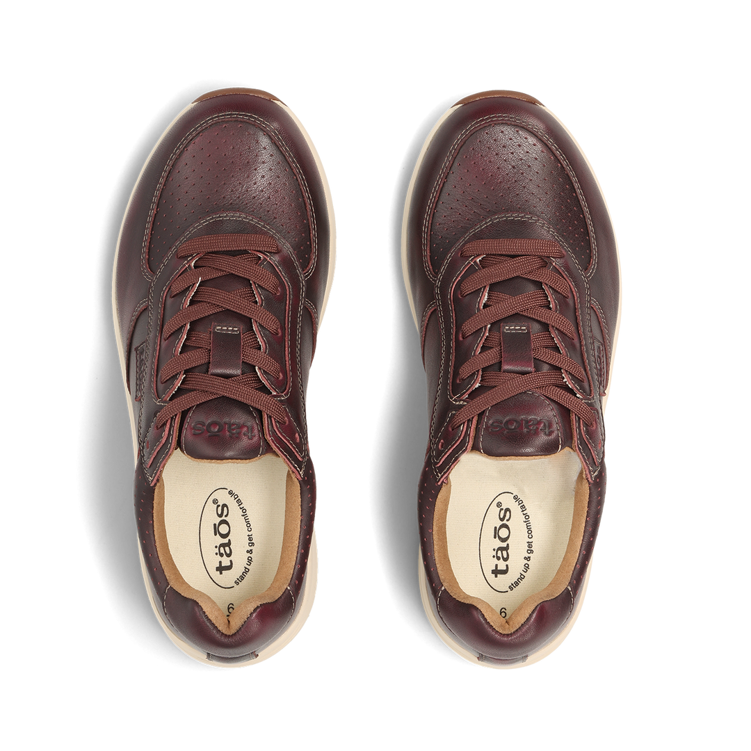 Top down image of Delta Merlot Size 6