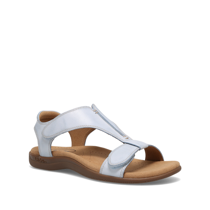 Hero Image of The Show Chambray 7