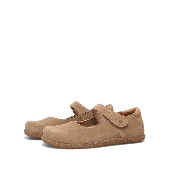 Pair image of Ultimate Oat Suede 39