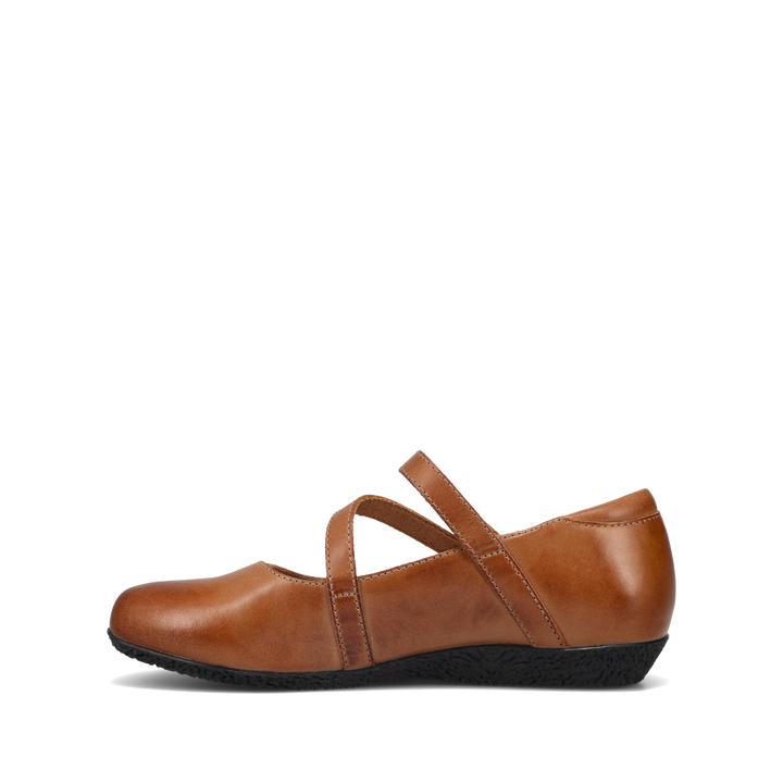 Instep Image of Banter Caramel Size 7