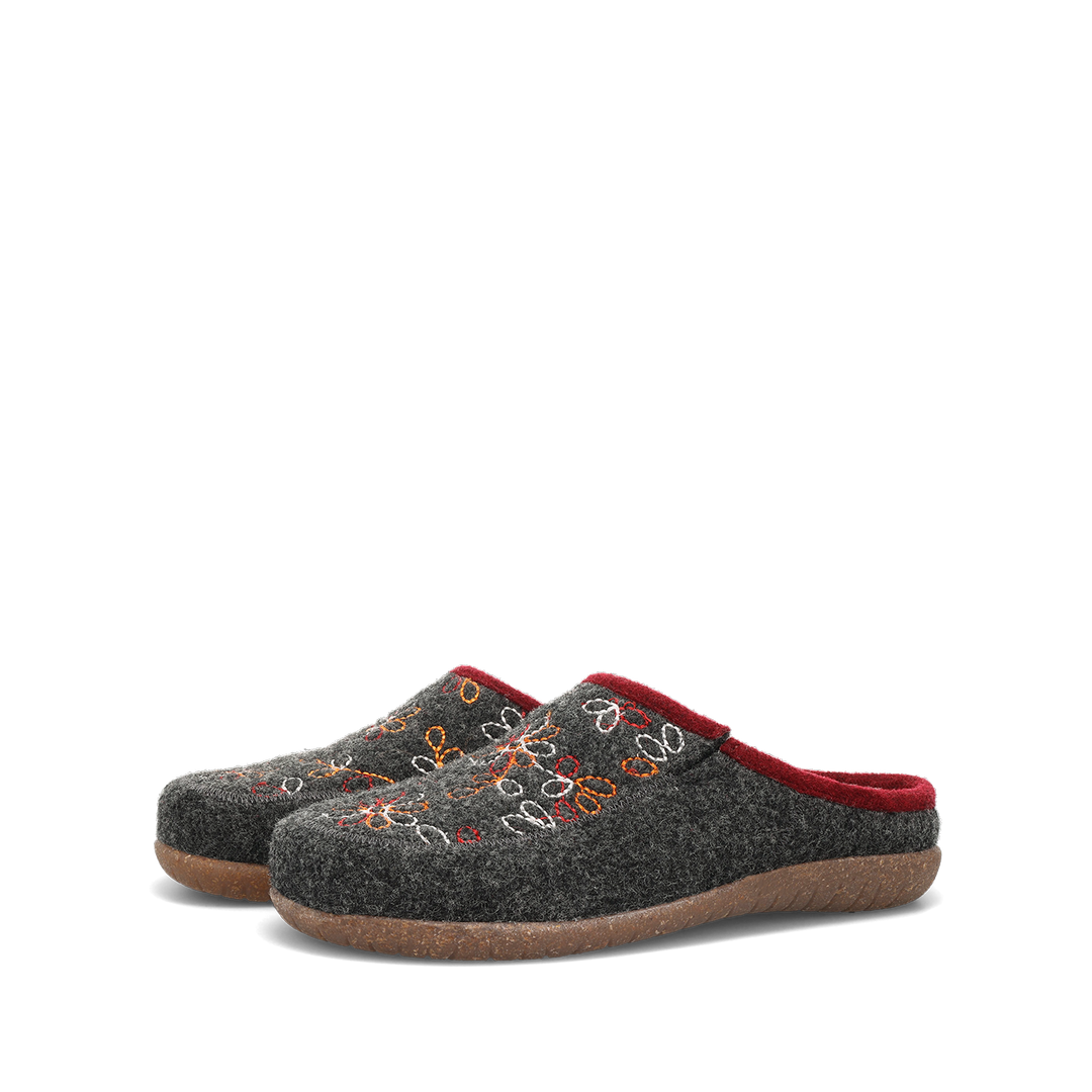 Pair shot image of Woolflower 2 Charcoal Size 36