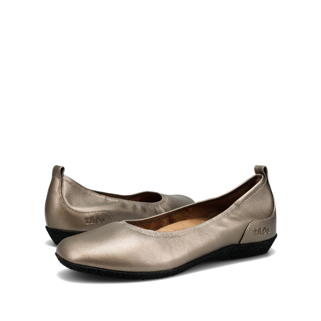 Pair Image of Chit Chat Champagne 9 W