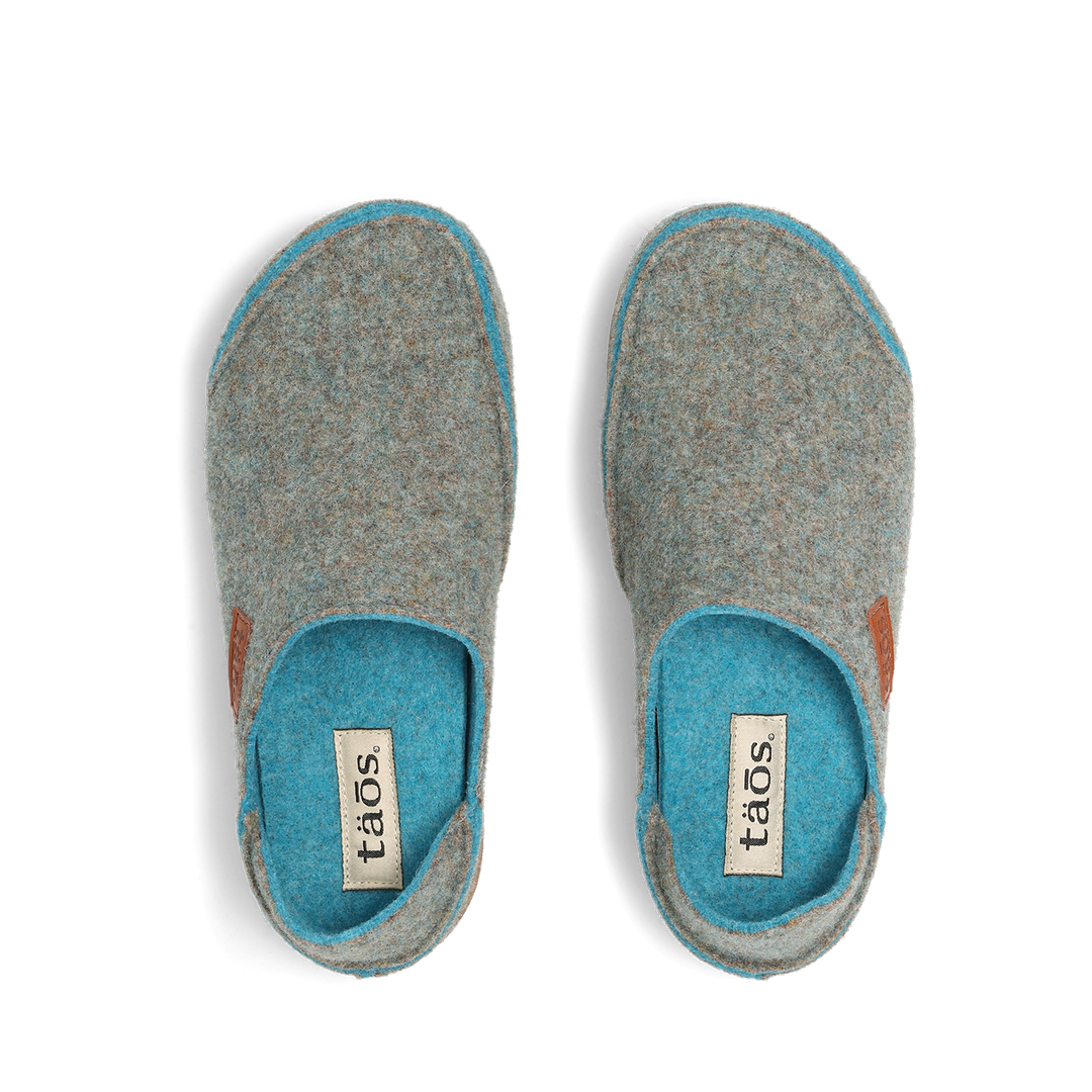 Top down Image of Convertawool Light Blue/Turquoise 41