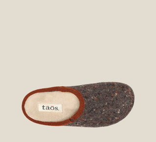 Load image into Gallery viewer, &quot;Side image of Woollery Charcoal Two-tone wool slip on clog with cork detail
