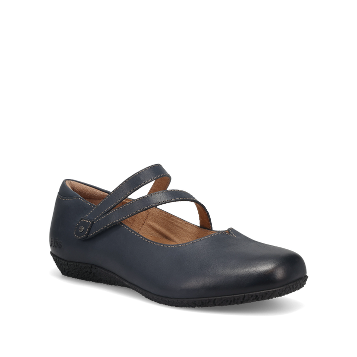 Hero Image of Banter Navy 7