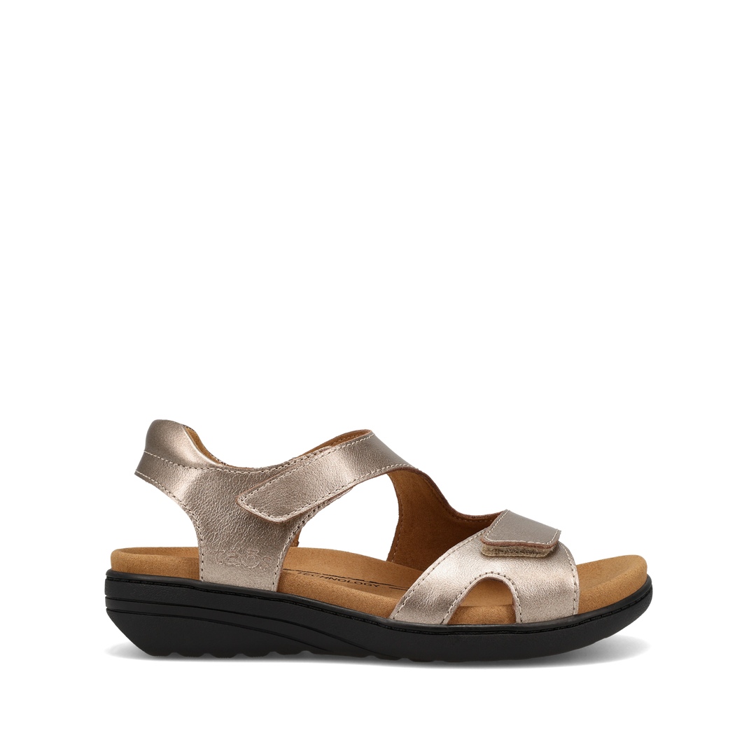 Outside Image of Serene Champagne 7