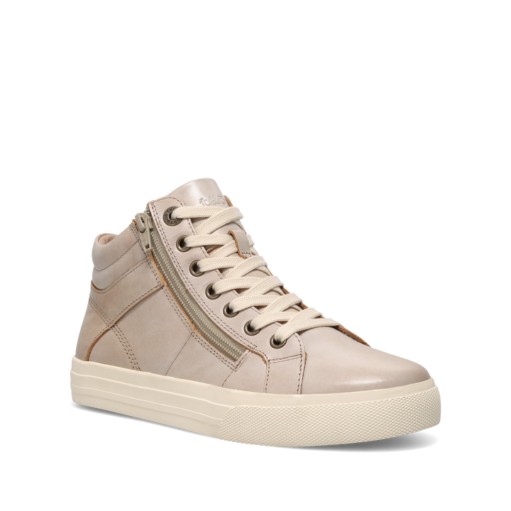 Hero Image of Winner Oyster Size 6