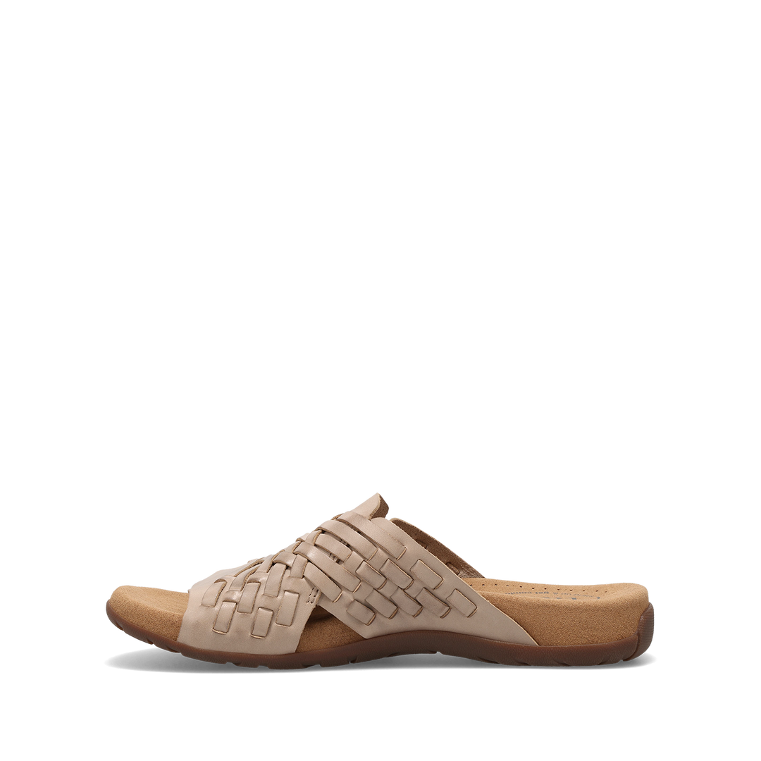 Instep Image of Guru Oat 7