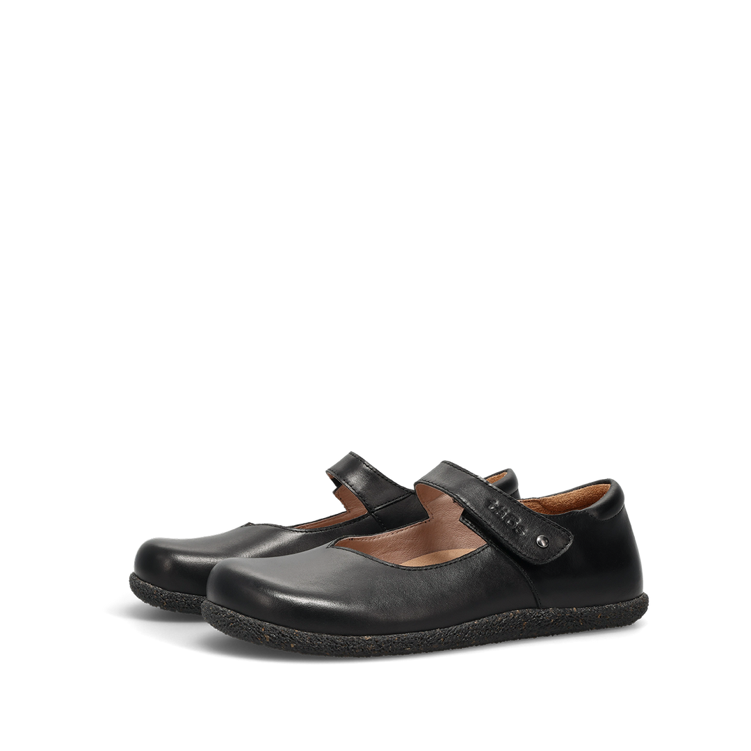 Pair Image of Ultimate Black/Black 42