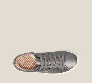 Load image into Gallery viewer, Top down image of Taos Footwear Plim Soul Lux Pewter Leather Size 6
