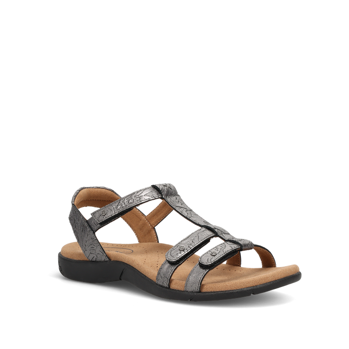 Hero image of Trophy 2 Pewter Embossed 7