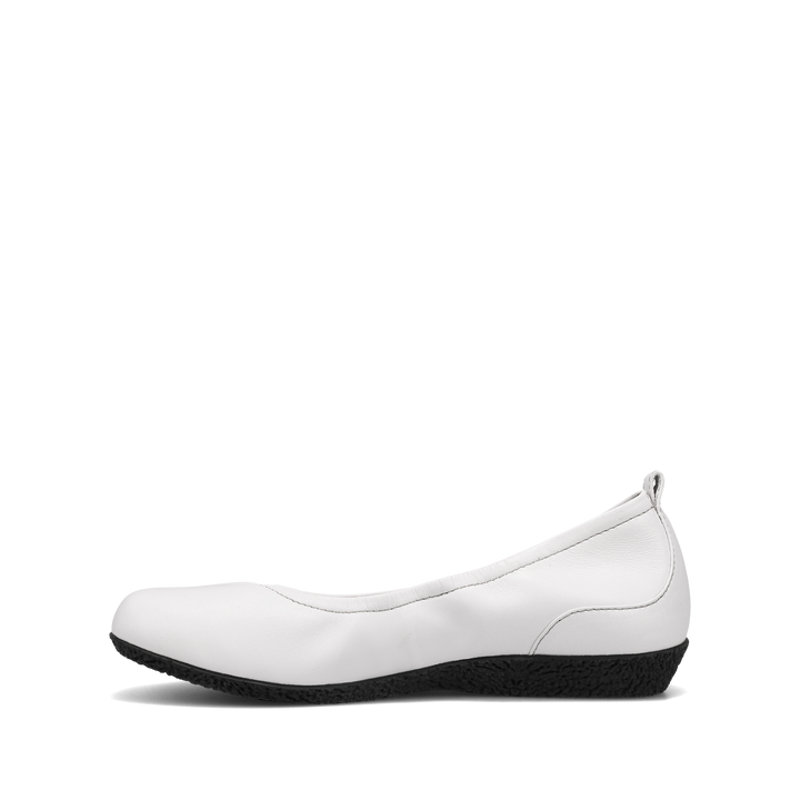 Instep image of Chit Chat White 8.5