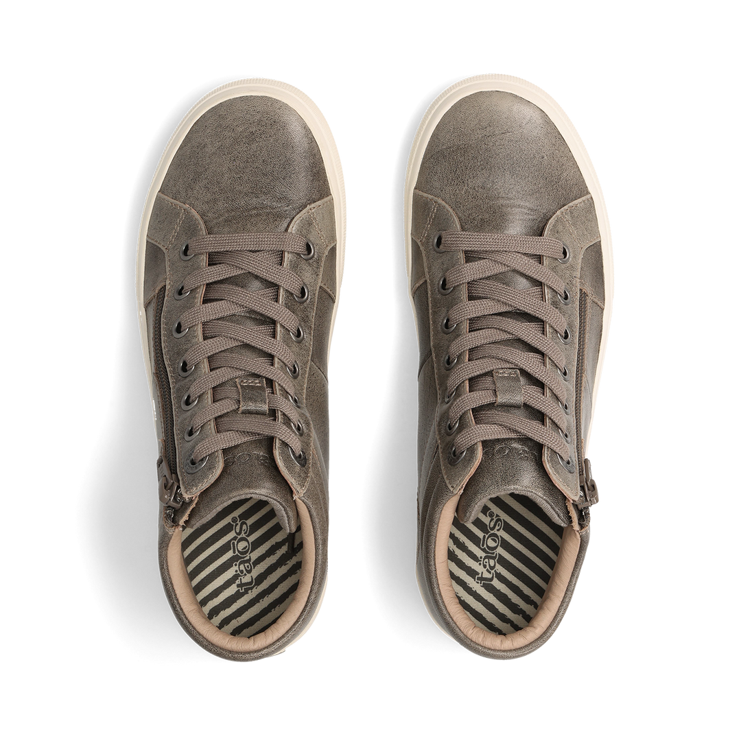 Top down Image of Winner Olive Fatigue Size 9