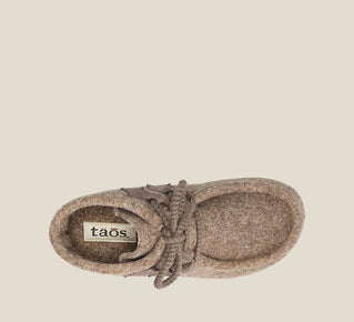Load image into Gallery viewer, &quot;Top image of Woolabee Warm Sand clog with featuring a removable footbed with arch &amp; metatarsal support, &amp; TR outsole.&quot;
