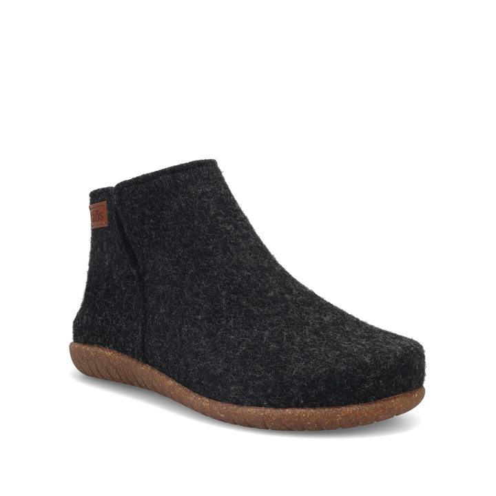 Hero Image of Good Wool Black Size 38