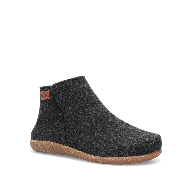 Hero Image of Good Wool Black Size 38