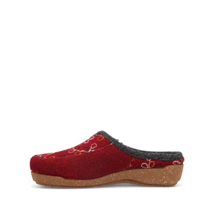 Instep Image of Woolflower Cranberry Size 38