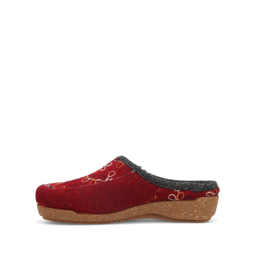 Instep Image of Woolflower Cranberry Size 38